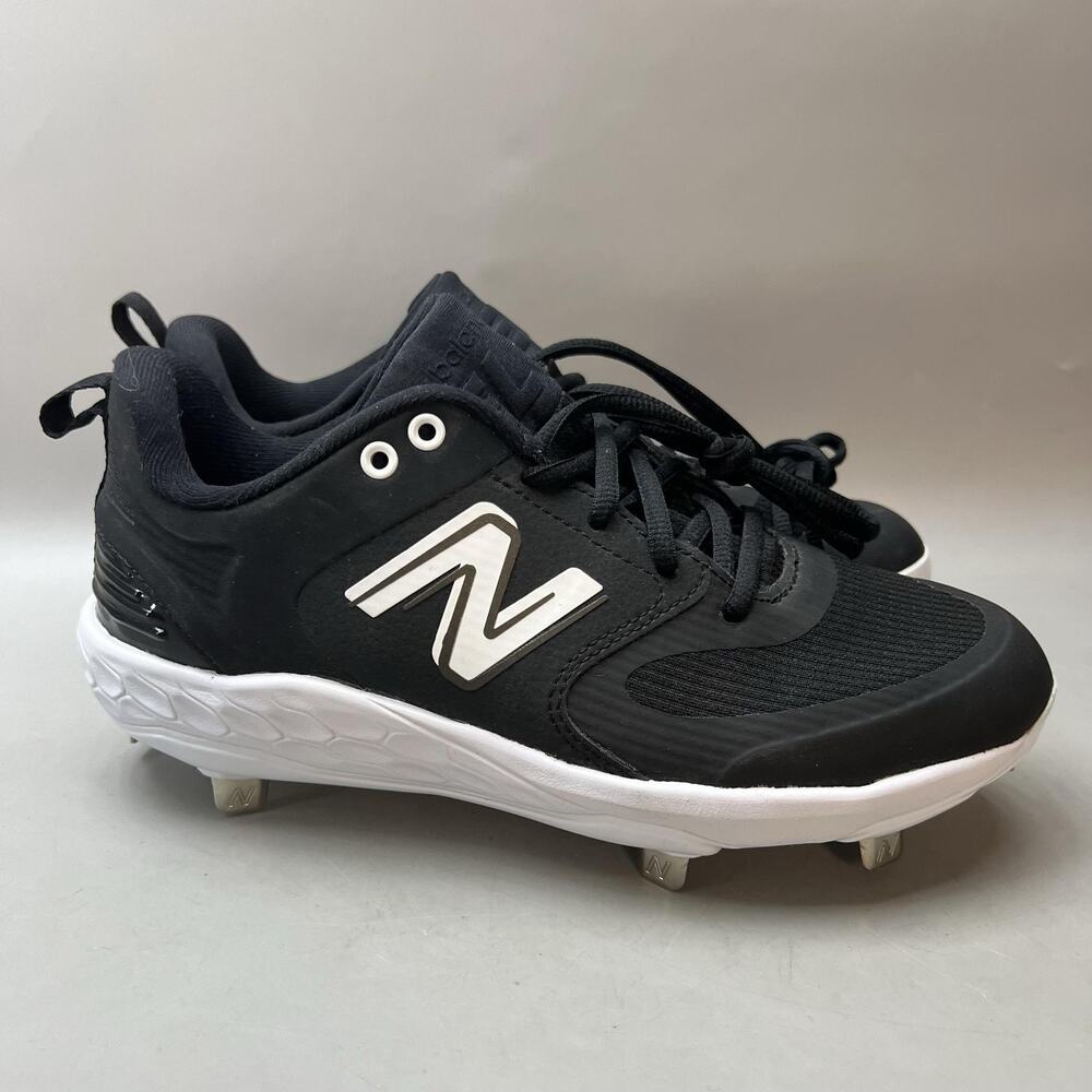 New Balance Fresh Foam Velo V3 Softball Cleats Women Size 8.5 Black Metal Shoes